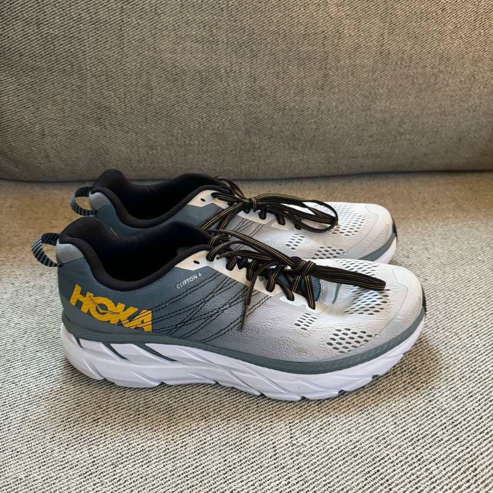 Men’s Hoka Clifton 6 Size 10